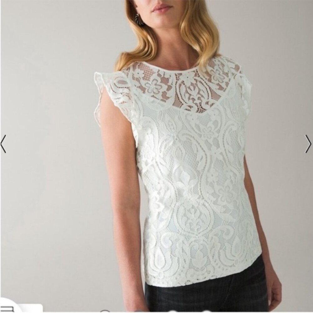 White House Black Market Lace Flutter Short Sleeve Blouse Cream Size 2